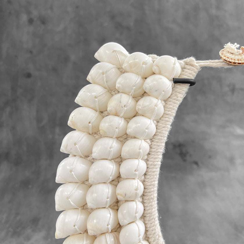 Shell Necklace SN 25 carving 9B/092