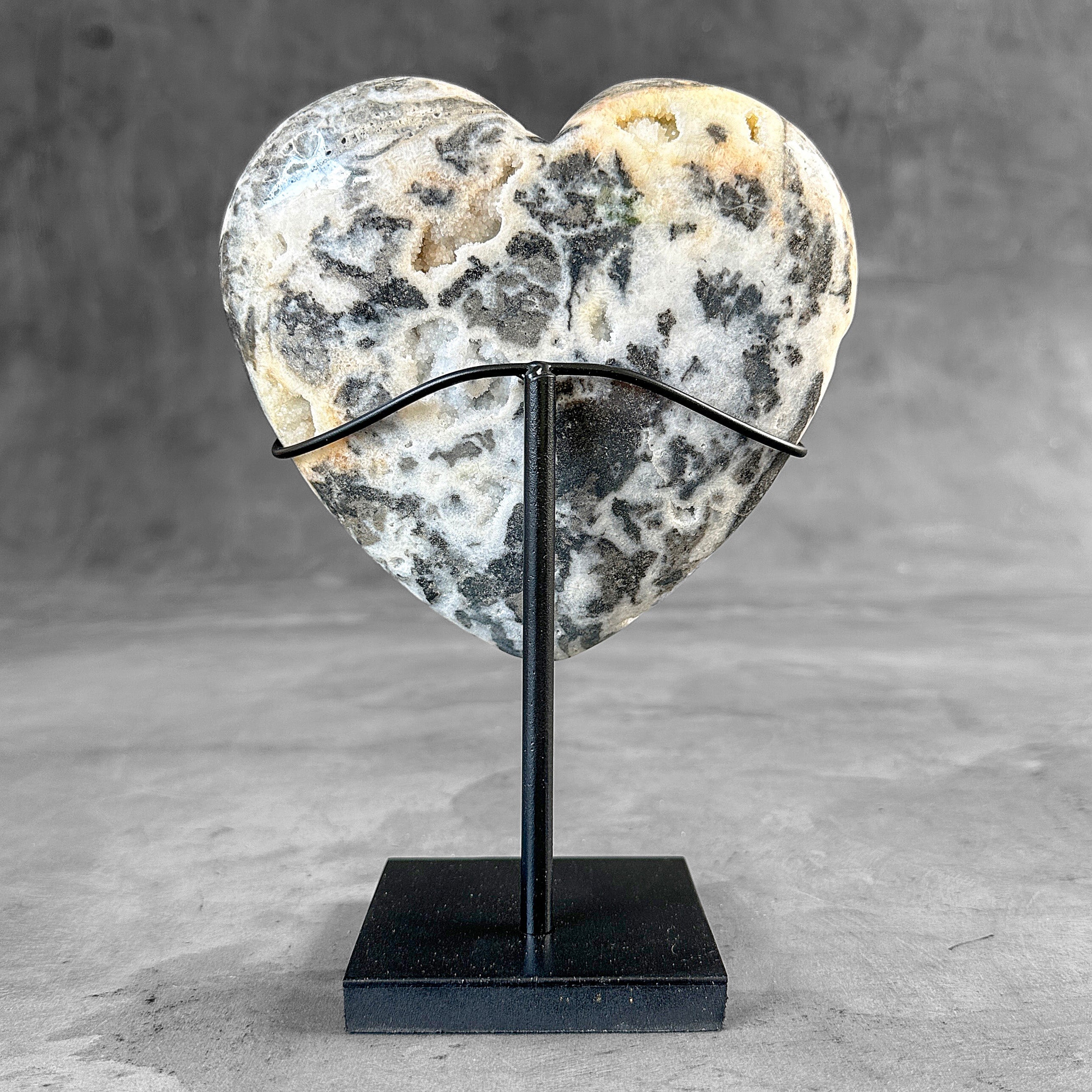 Stunning Heart Shape of Yellow Crystal Rock on a custom stand CH/508