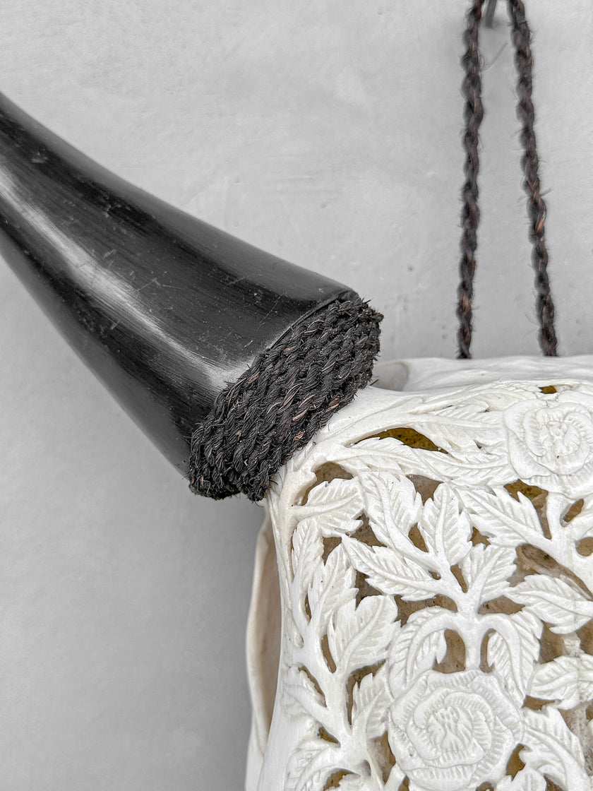 Carved Cow Skull Rose carving 9Y/040