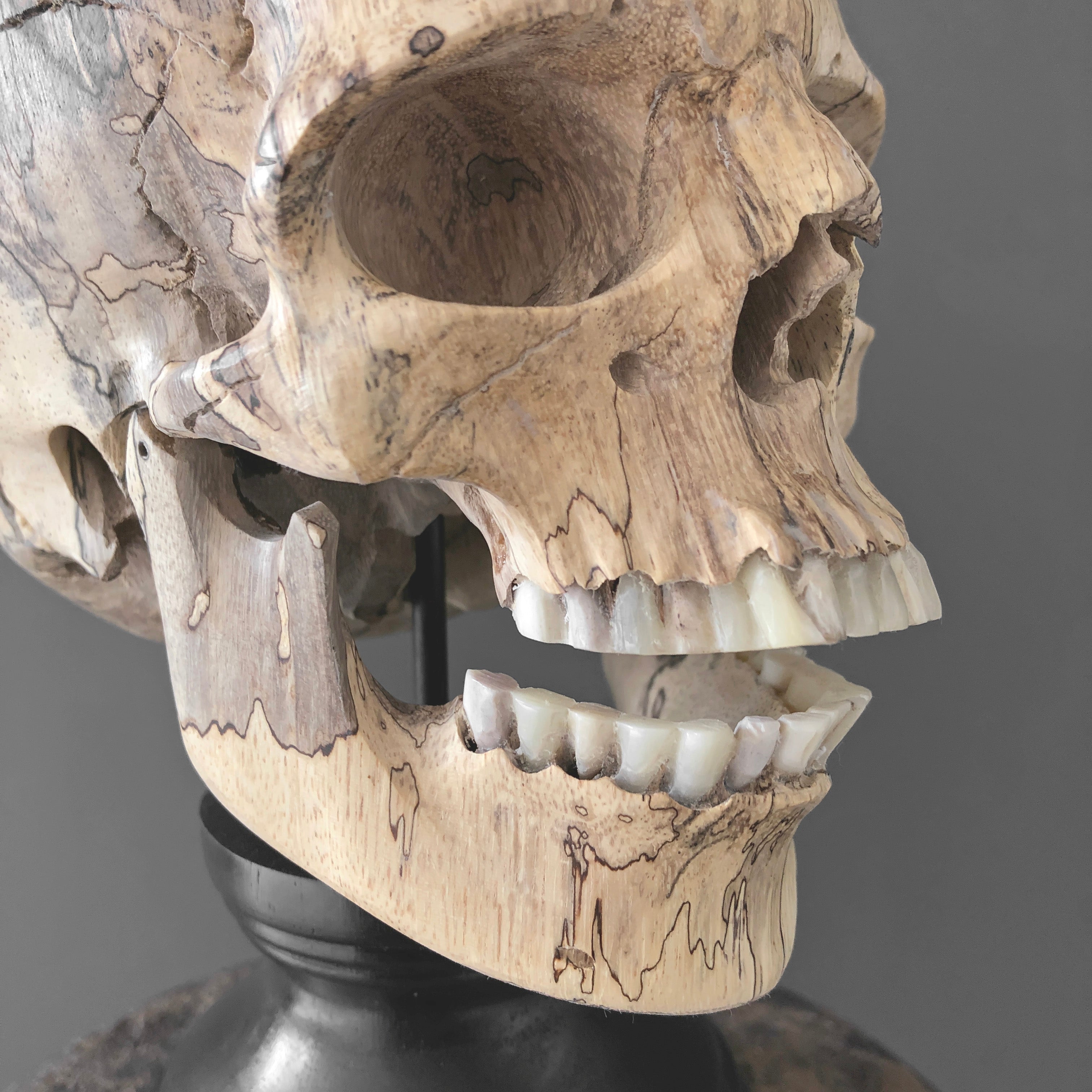 Stunning Hand Carved Wooden Human Skull With a Beautiful Natural Grain - 21/EX/788