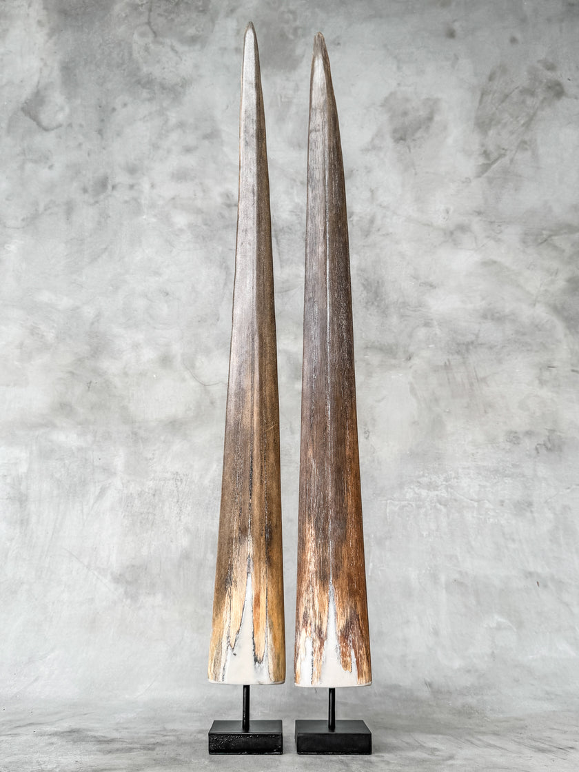 A Pair of Tusks on stand  | Tusk,A/044