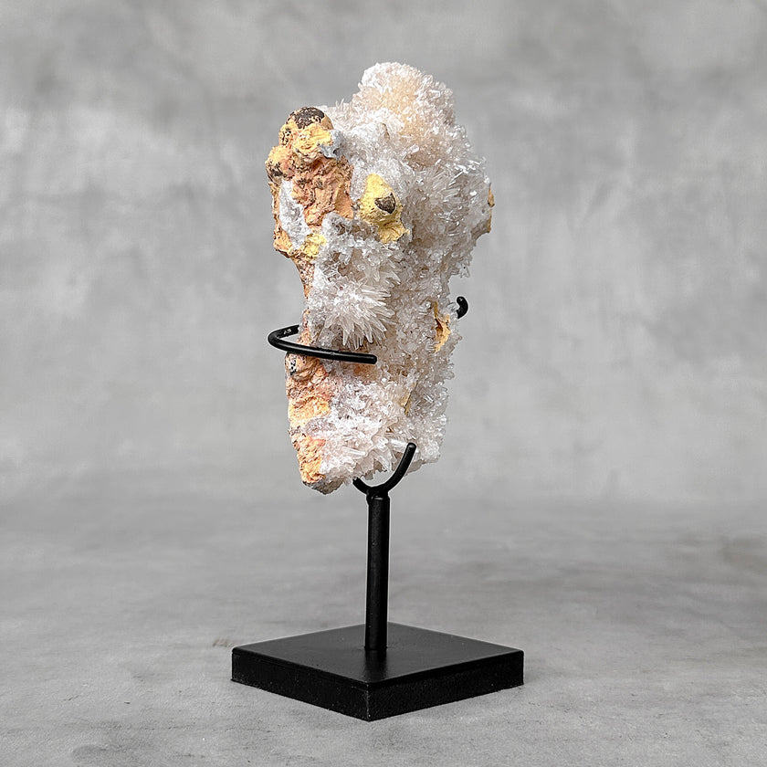 Beautiful Blush Pink Crystal cluster CC/506