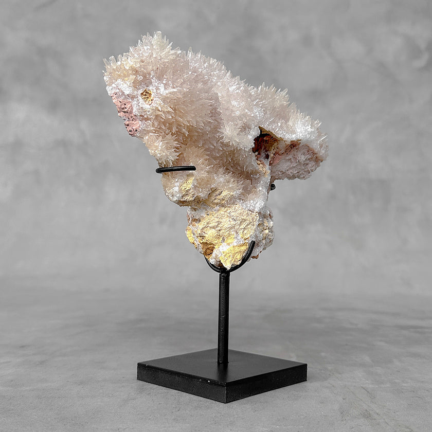 Beautiful Blush Pink Crystal cluster CC/517