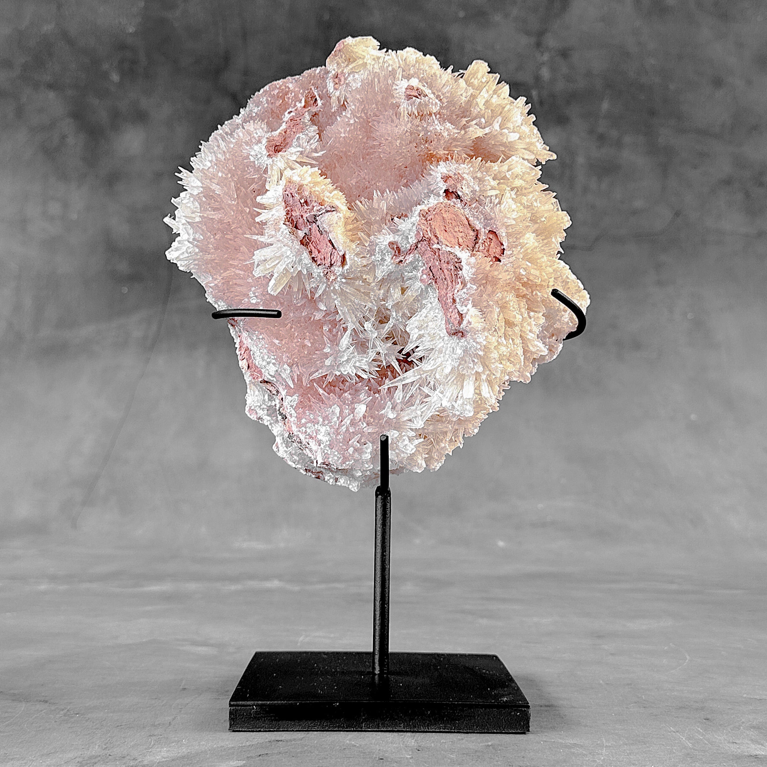 Beautiful Blush Pink Crystal cluster CC/557